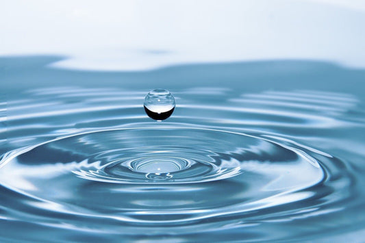 Les Bienfaits Incontestables de l'Eau Purifiée avec du Charbon Actif Binchotan - Arekusan