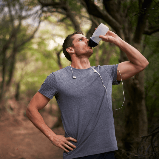 L'importance de l'hydratation sportive : Bienfaits, Effets et Risques - Arekusan